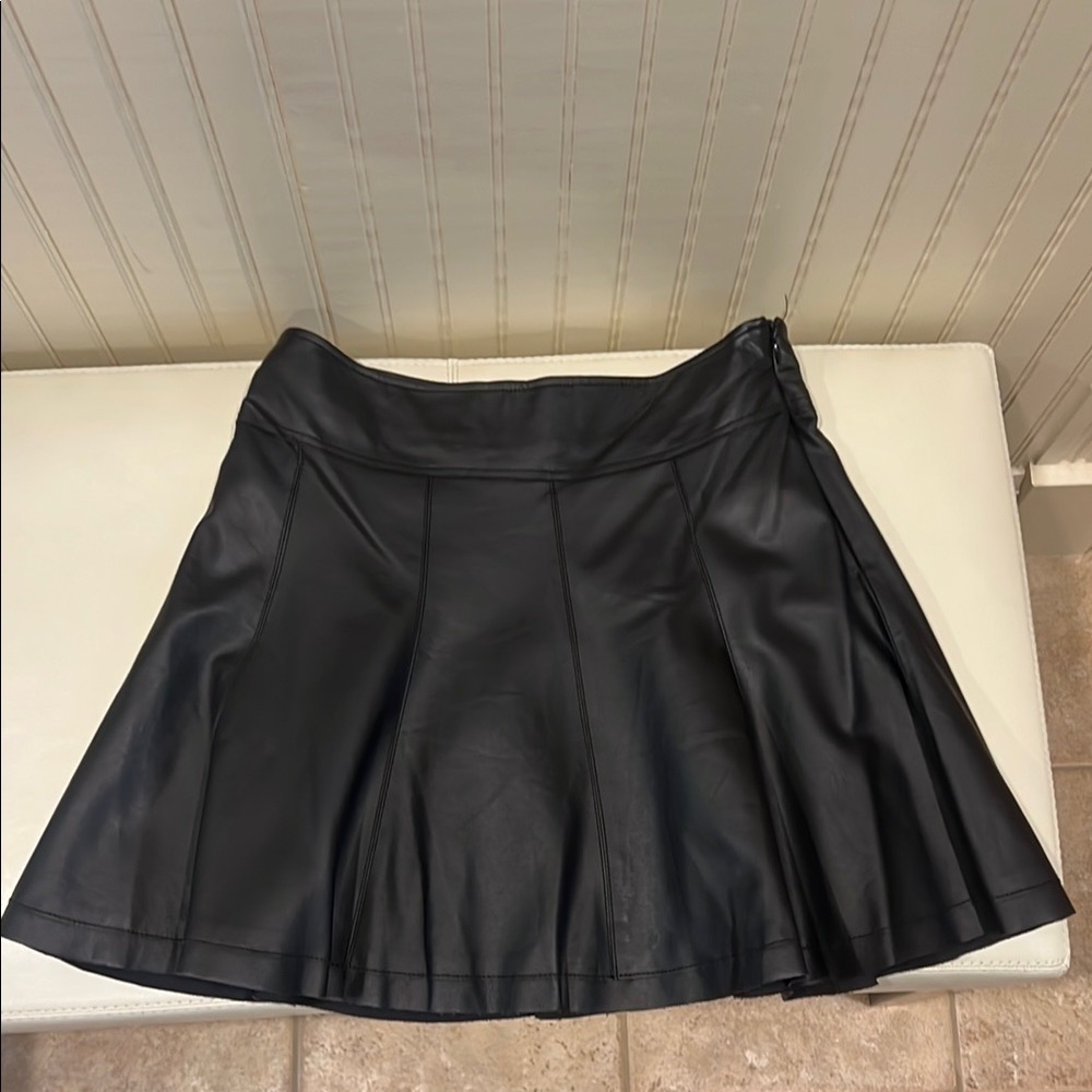 Sparkle & Fade Black Pleated Skater Mini Skirt